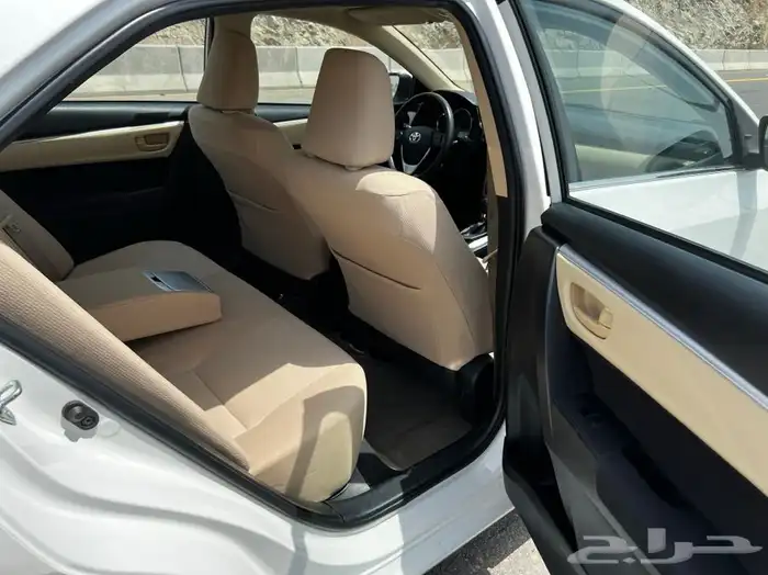 (تم البيع)كورلا2018مخزن 35