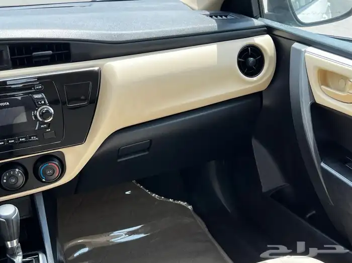 (تم البيع)كورلا2018مخزن 32