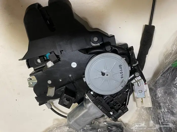 قفل شنطة لكزس 460 وارد اليابان 0