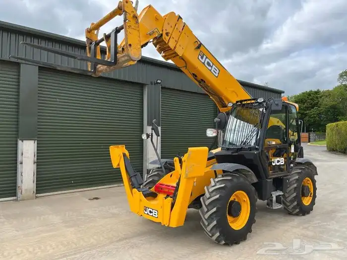 للايجار رافعه تلسكوبيه JCB تلي هندر 1