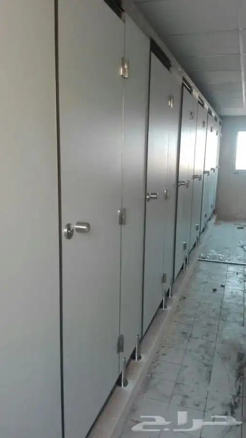 قواطع حمامات الواقع 0