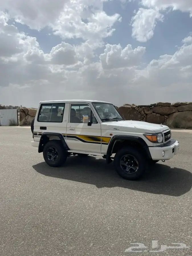 (تمم البيع)ربع 2022 سعودي 70عام فل كامل اصفار 3