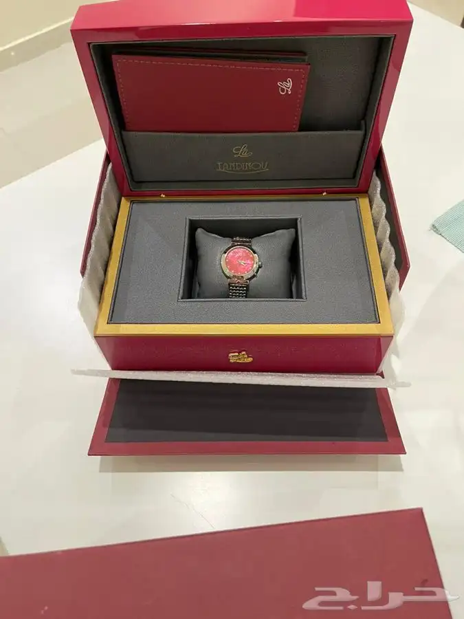 ساعة الماس نسائية (تم البيع الله يبارك له) 1