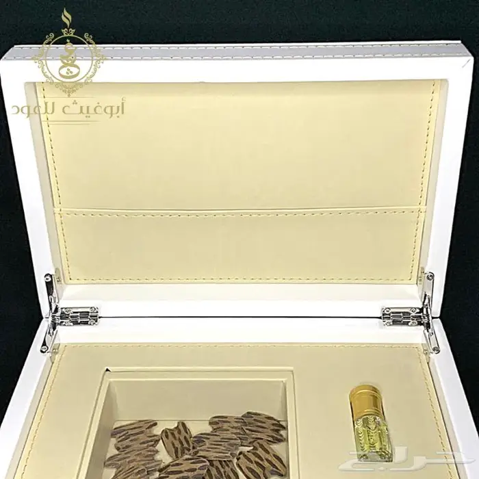 أبوغيث للعود طقم إهداء فاخر. أبوغيث للعود 1