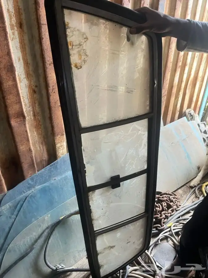 قطع غيار هايلكس موديلات مختلفه 1