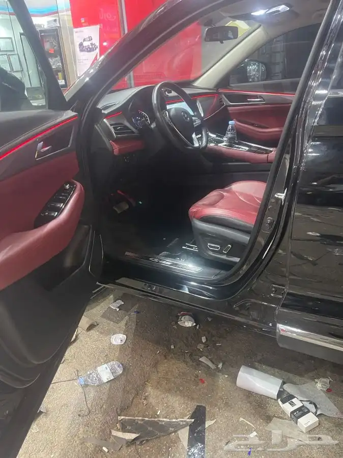 لد داخلي على سيارة شانجال لتواصل 4