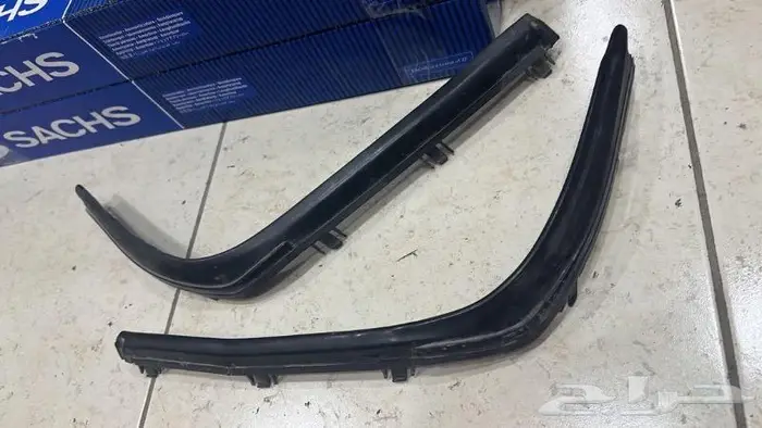 للبيع قطع غيار مرسديس شبح و 560 و ابو عيون 36