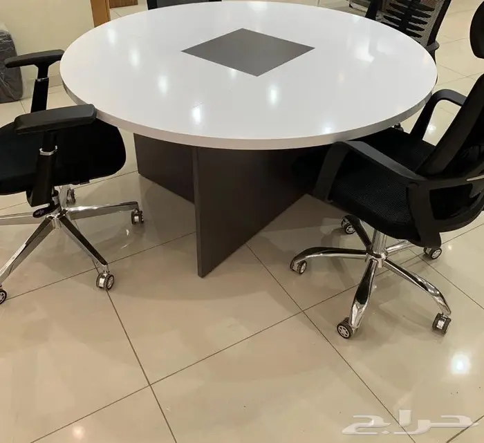طاولات اجتماع يتوفر شحن كامل المملكه 5