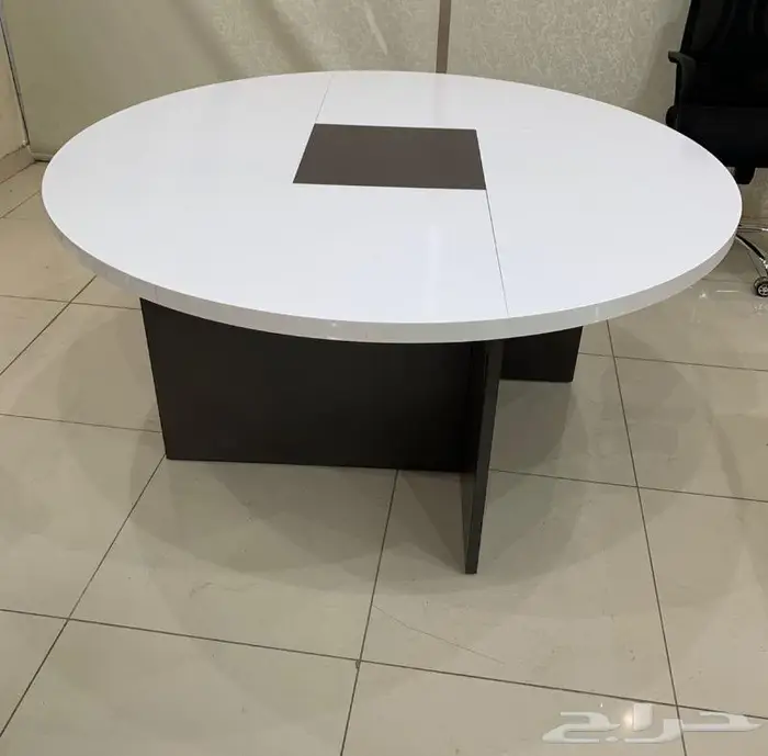 طاولات اجتماع يتوفر شحن كامل المملكه 4