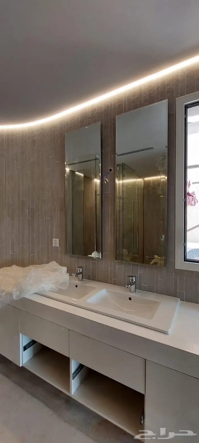 مرايا زجاج 4