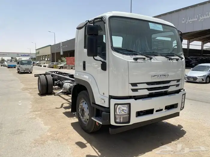 شاحنه 13طن ايسزوز 2025 0