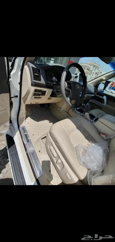 Land cruiser Floor Mat 9