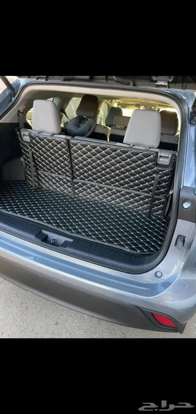 Land cruiser Floor Mat 11