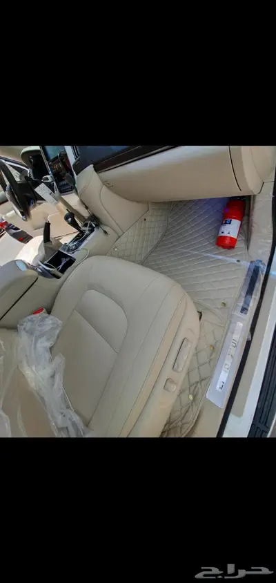 Land cruiser Floor Mat 12
