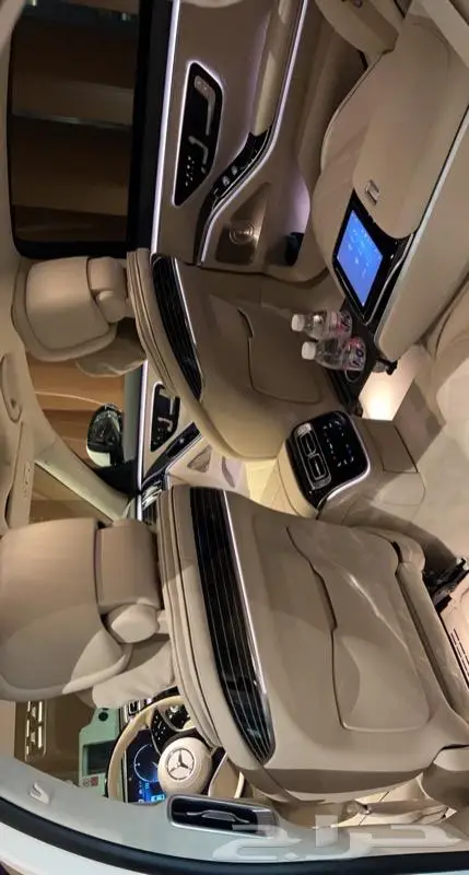 باص للايجار وسيارة بالسائق 20