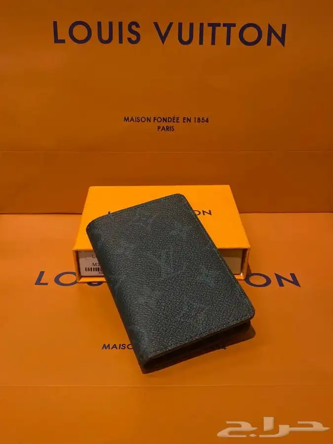 شوزات ايطاليه طبق الاصل 68