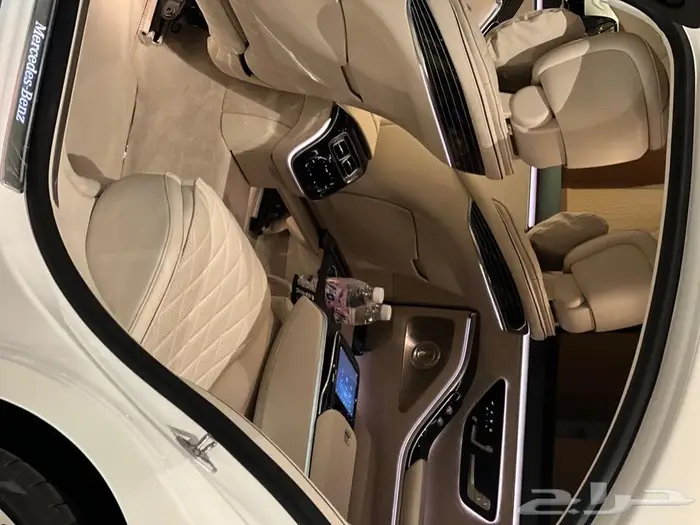 باص للايجار وسيارة بالسائق 19