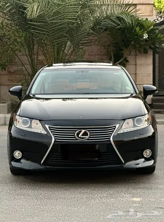 ((مباع )) لكزس ES250 وكالة 2013 ممشى طيب 0
