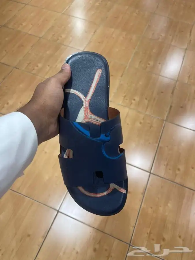 سليبرات لويس فيتون  فندي  هيرمز سلايد 32