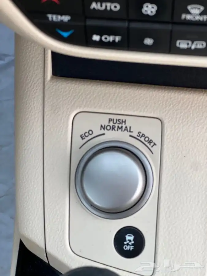 ((مباع )) لكزس ES250 وكالة 2013 ممشى طيب 34