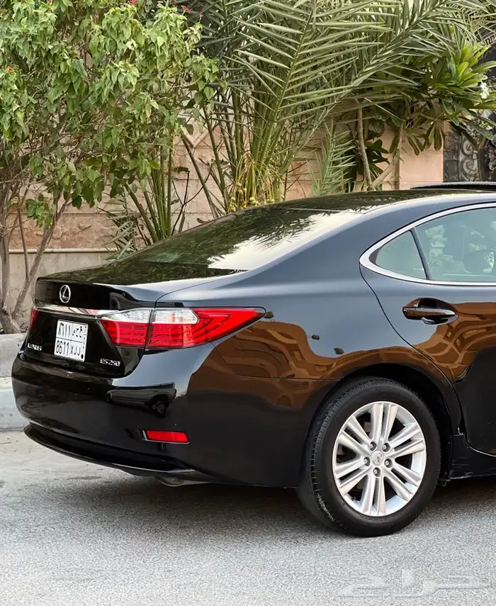 ((مباع )) لكزس ES250 وكالة 2013 ممشى طيب 15