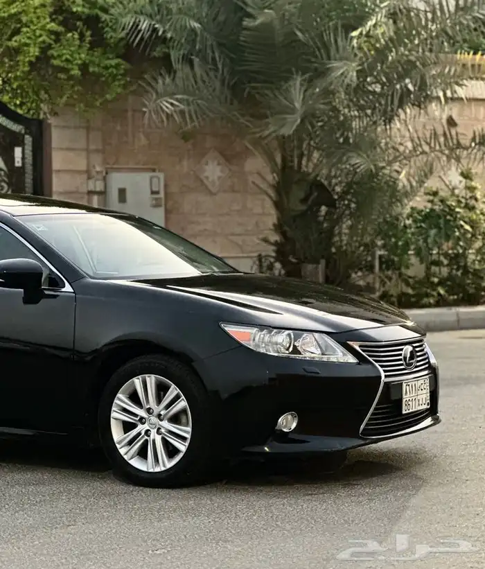 ((مباع )) لكزس ES250 وكالة 2013 ممشى طيب 25