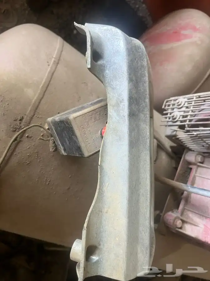 قطع غيار هايلكس موديلات مختلفه 24