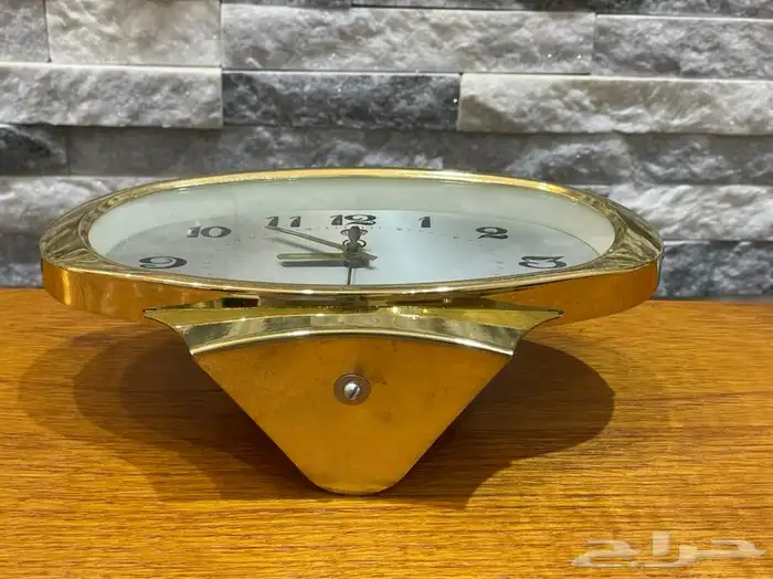 ساعة ومنبه صينية ذهبي 2