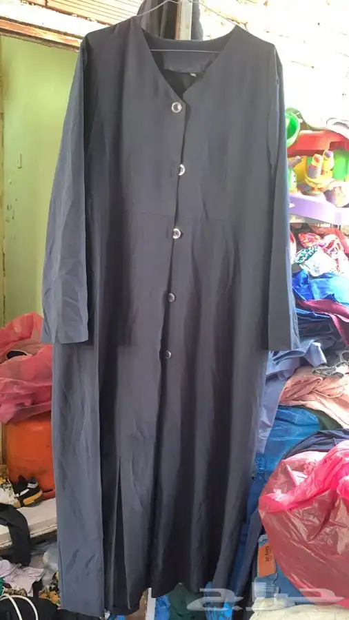 عبايات مستعملة تشكيلة كبيرة 70