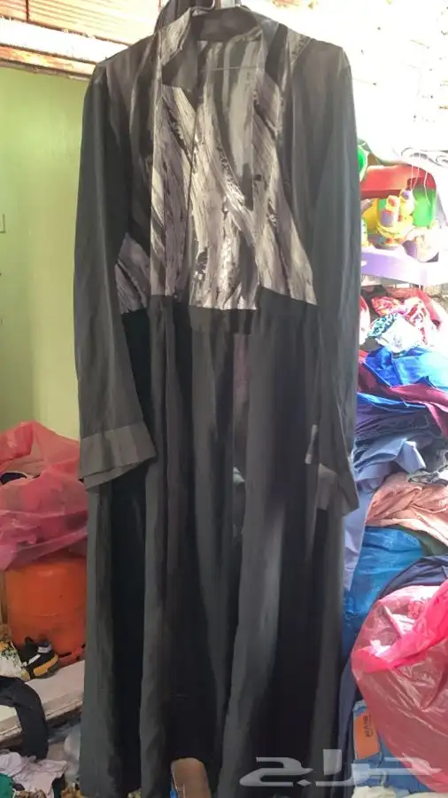 عبايات مستعملة تشكيلة كبيرة 82