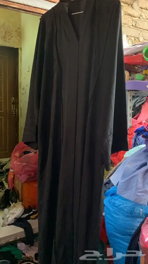 عبايات مستعملة تشكيلة كبيرة 44