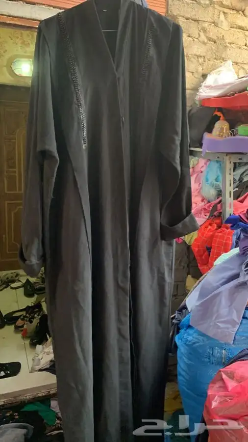 عبايات مستعملة تشكيلة كبيرة 38
