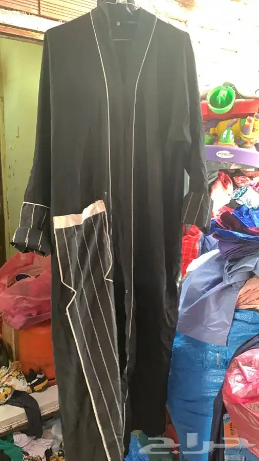 عبايات مستعملة تشكيلة كبيرة 60