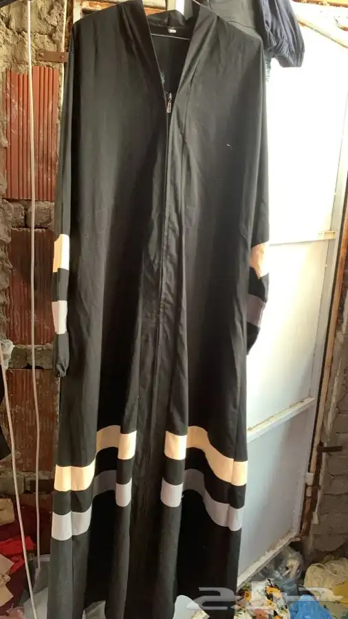 عبايات مستعملة تشكيلة كبيرة 3