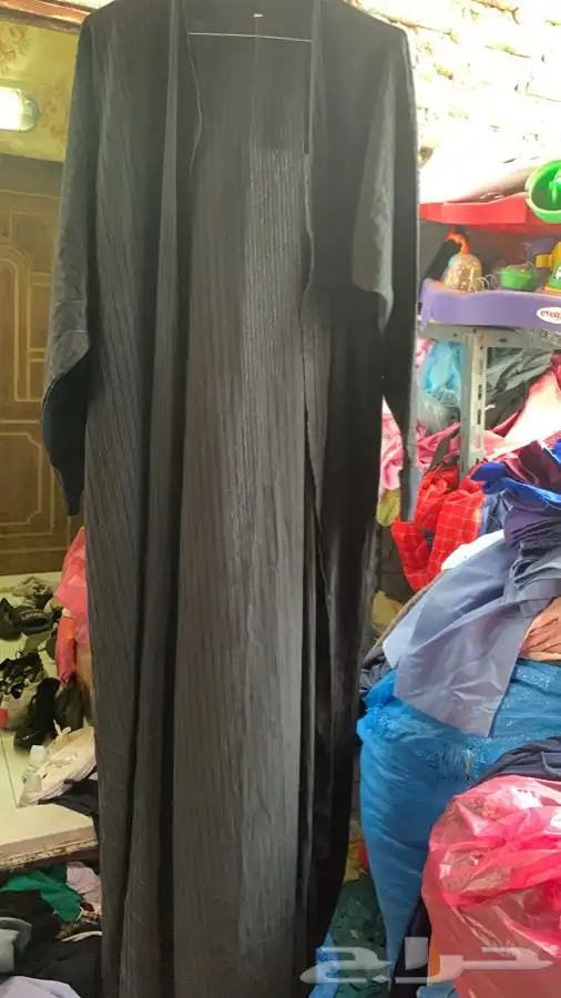 عبايات مستعملة تشكيلة كبيرة 32