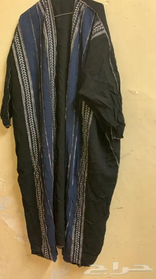 عبايات مستعملة تشكيلة كبيرة 93