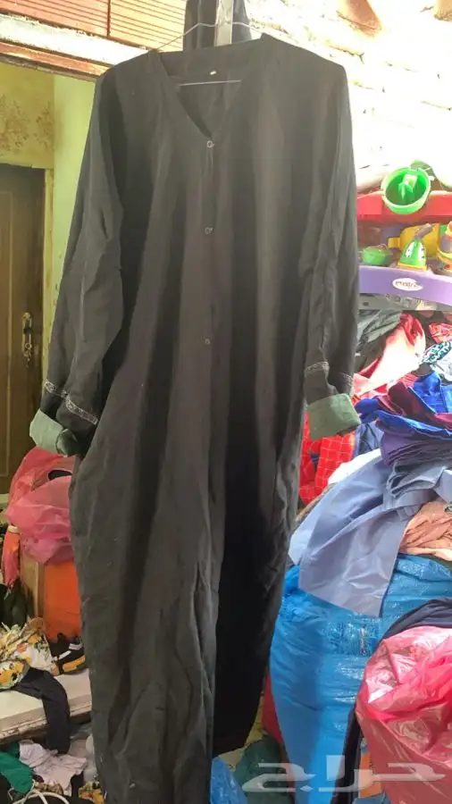 عبايات مستعملة تشكيلة كبيرة 54