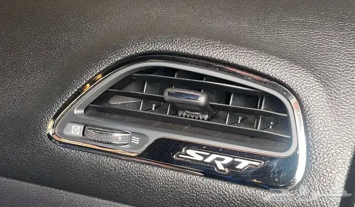 مخارج الهواء حق المكيف حق تشالنجر هيلكات 0