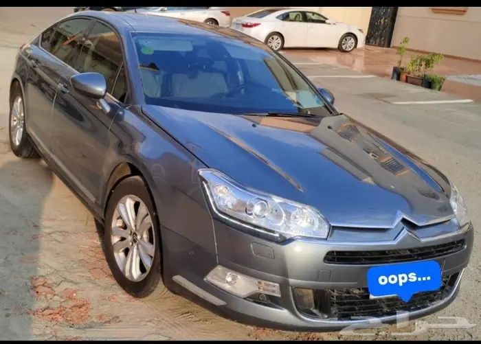 سيارة سيتروين سي5 (Citroen C5) نظيفة جدا. 0