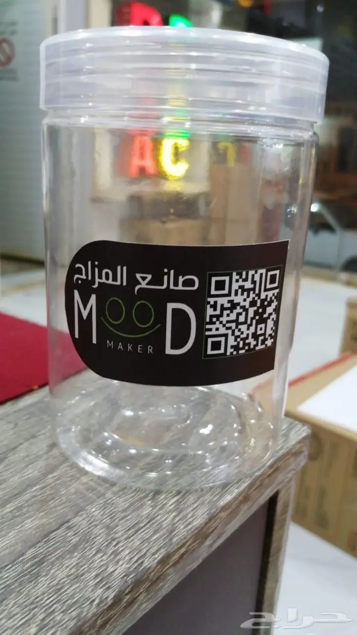 طباعة استيكرات ملصقات جميع انواع القص والتصميم 1