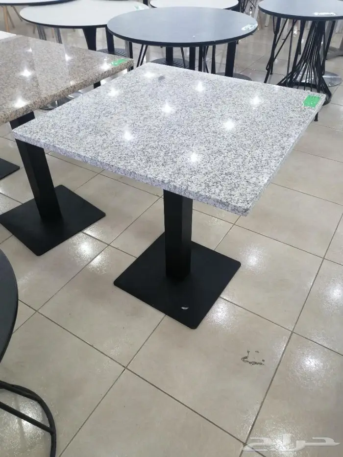 طاولات مطاعم 0