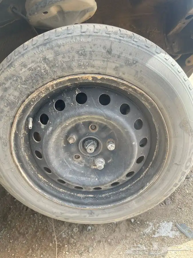 يتوفر لدينا قطع غيار كامري 2004 24