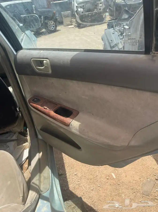 يتوفر لدينا قطع غيار كامري 2004 23