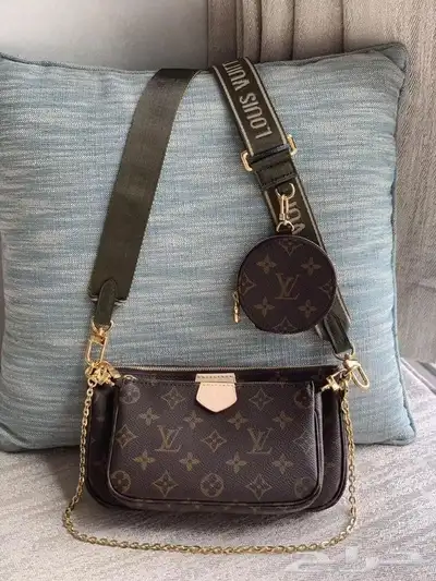 ساعات 22