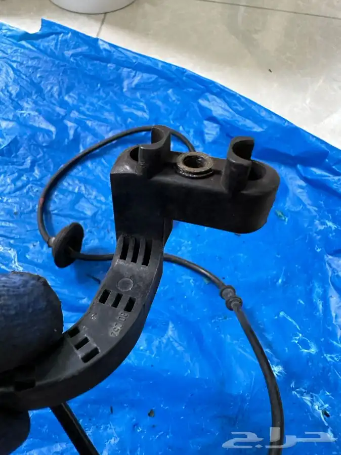 قطع غيار مرسيدس 560 300 260 500 280 w126 من موديل 1980-1991 8