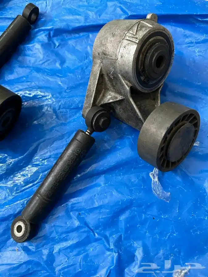 قطع غيار مرسيدس 560 300 260 500 280 w126 من موديل 1980-1991 25