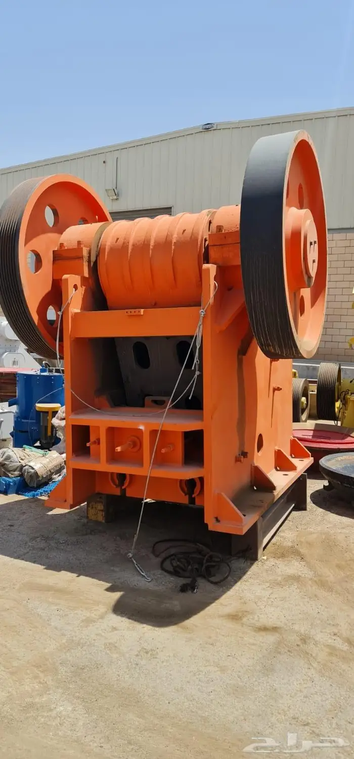 كسارة دقاق و غربال فرز مواد 3