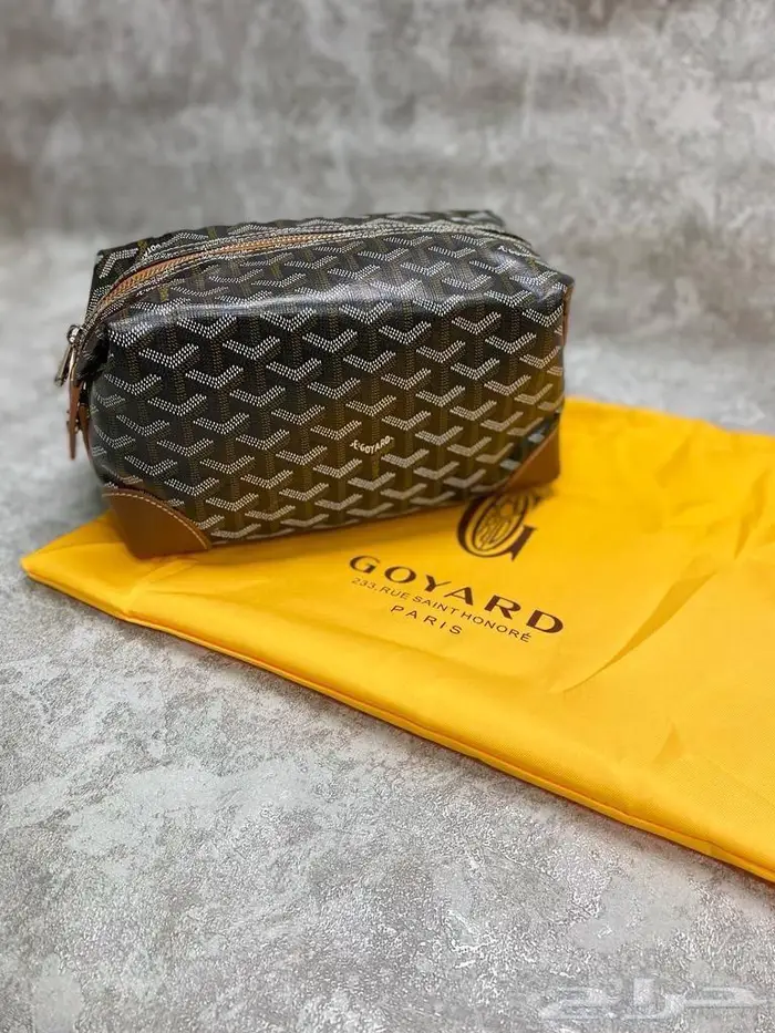 شنط ومحافظ رجاليه ماركات متعددة 57