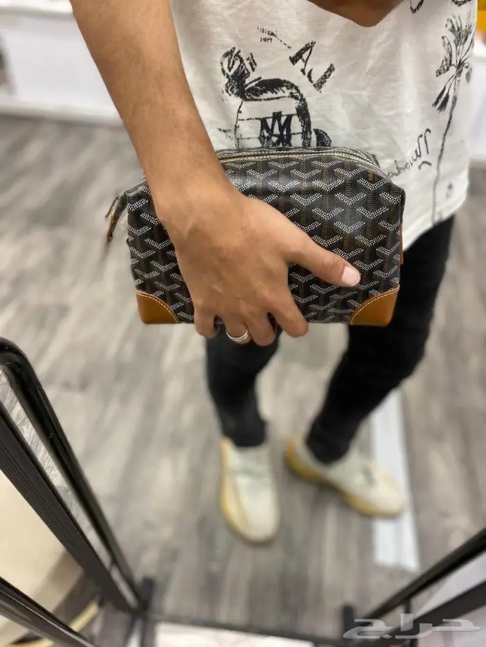 شنط ومحافظ رجاليه ماركات متعددة 7