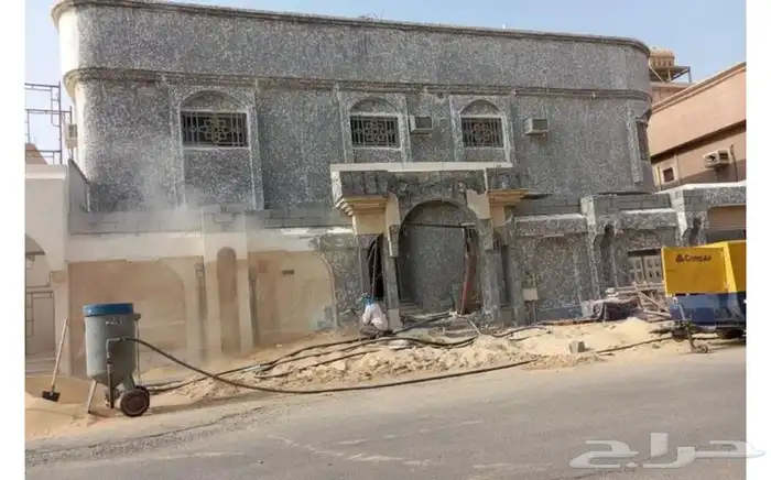 تقشير وازالة البويا والصدأ وترميل سيارات ومعدات ثقيلة 2
